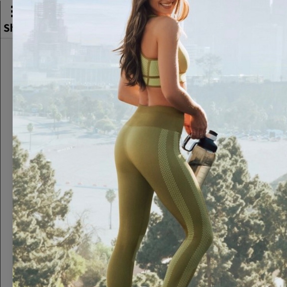 Fabletics leggings & sports bra set